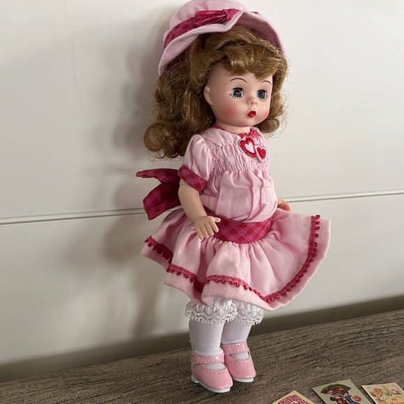 Rare Madame Alexander Valentine Little Let Me Call You Sweetheart Collector Doll - Picture 4 of 6